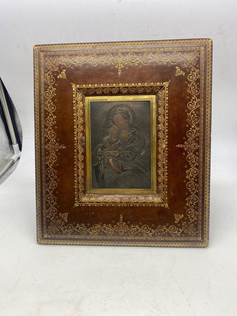 Kristna föremål - La Vierge à l'Enfant av Vatikanmuseet - Gåva från den helige fader Pius XI - Jungfrun och barnet - - 1920-1930 #1.1