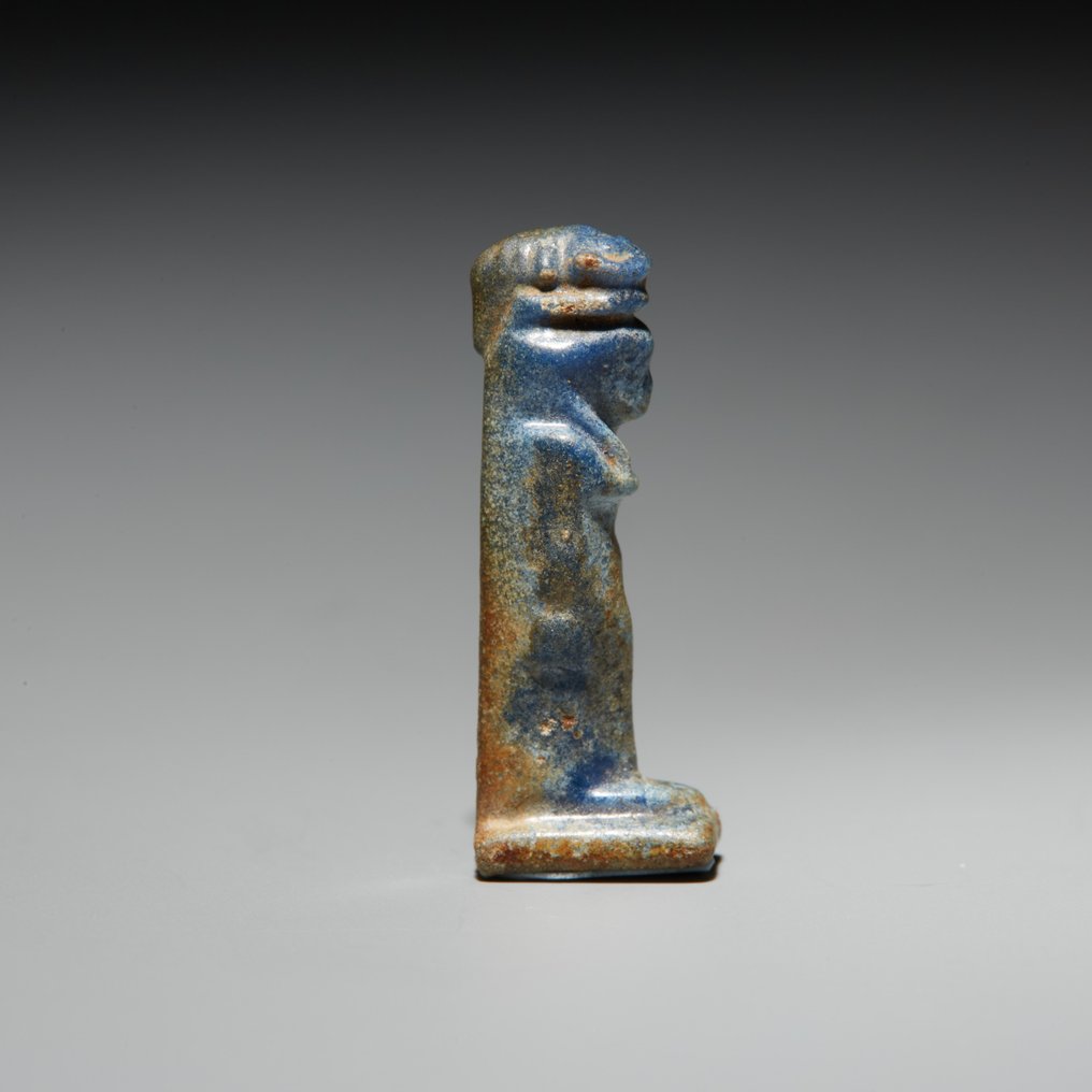 Oud-Egyptisch Lapis lazuli Amuletgodin selkis selket. Late periode, 664 - 332 v.Chr. 2cm hoogte. #1.1