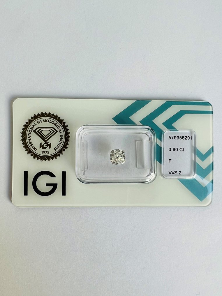 Zonder Minimumprijs - 1 pcs Diamant  (Natuurlijk)  - 0.90 ct - Cushion - F - VVS2 - International Gemological Institute (IGI) - Ex Ex Ex #1.1