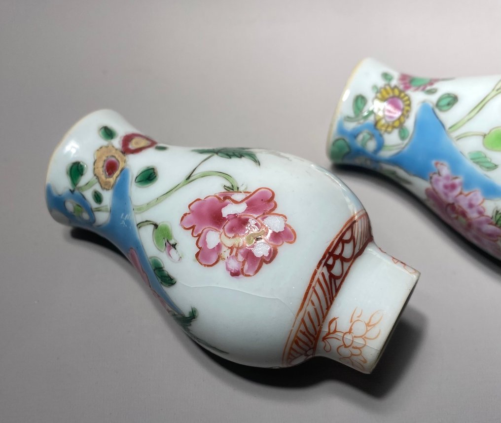 Pair of Miniature Vases with Flower Decor - Porcelain - China - Qianlong (1736-1795) #3.1
