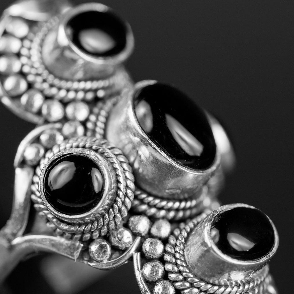 Ancient Technique - Traditional Balinese Silver Ring - Black Onyx - Height: 38 mm - Width: 30 mm- 13 g #4.3