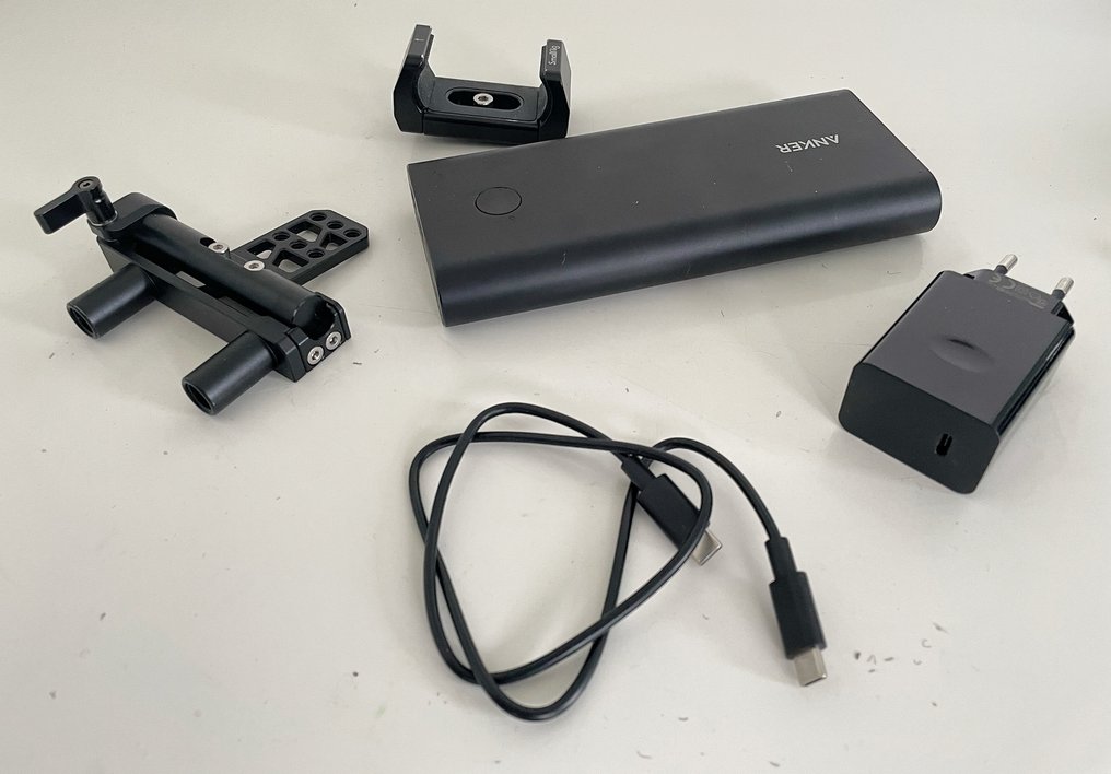 Anker 5 batterypack + Smallrig mount Caméra vidéo #1.1