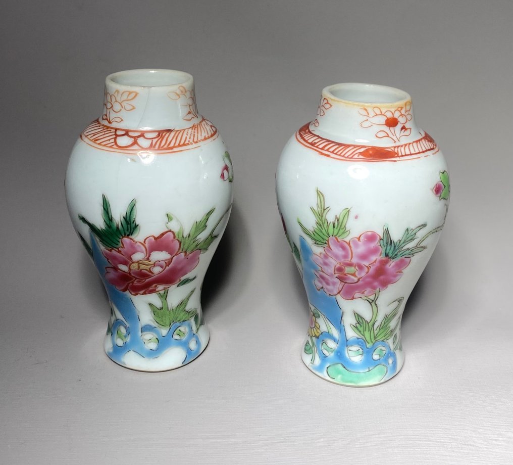 Pair of Miniature Vases with Flower Decor - Porcelain - China - Qianlong (1736-1795) #1.1