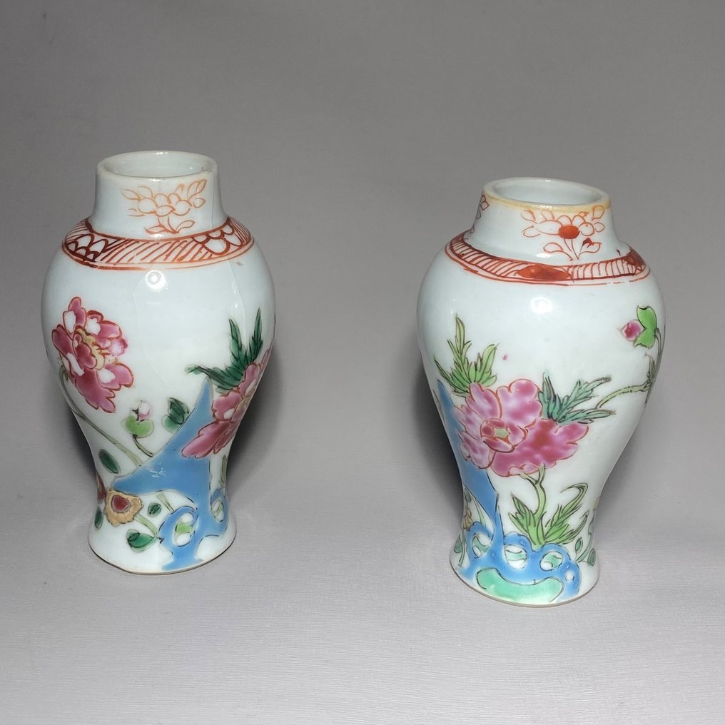 Pair of Miniature Vases with Flower Decor - Porcelain - China - Qianlong (1736-1795) #1.2