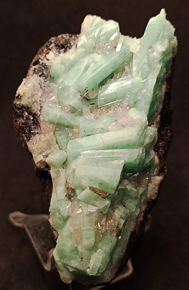 卓越的祖母綠水晶簇 / 矩陣 - 高度: 90 mm - 闊度: 86 mm- 332 g - (1) #2.2