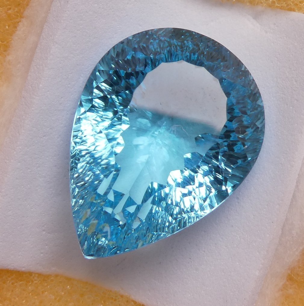 Topaze - 27.00 ct - Instituto Gemólogico Español (IGE) #4.3