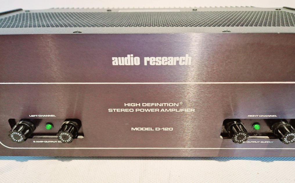 Audio Research - D-120-黑色版- 固態功率擴大機 #3.2