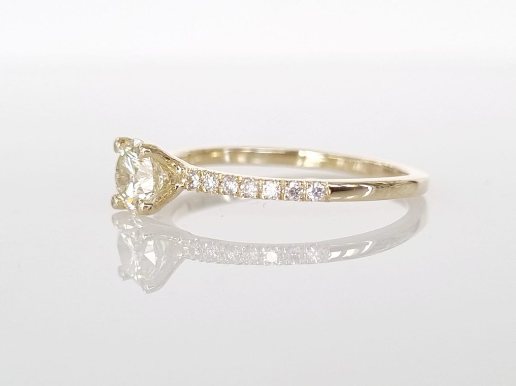 Förlovningsring - 14 kt Gult guld -  0.65ct. tw. Diamant  (Natural) #2.2