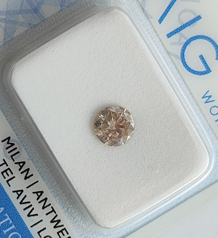 1 pcs Gyémánt  (Természetes)  - 0.44 ct - Kerek - I1 - Antwerpeni Nemzetközi Gemmológiai Laboratóriumok (AIG Israel) #2.2
