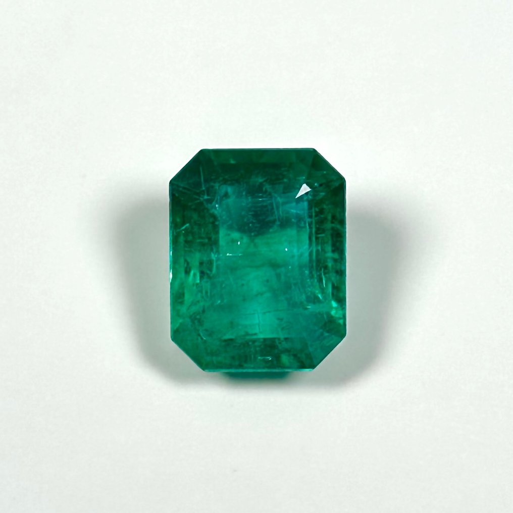 Green Emerald - 2.13 ct #1.1