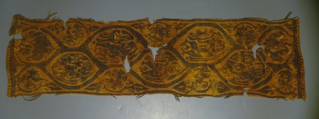 Oud Egypte, Koptisch Wol Textielfragment. 6e eeuw na Christus. 22,5cm Lengte. #3.1