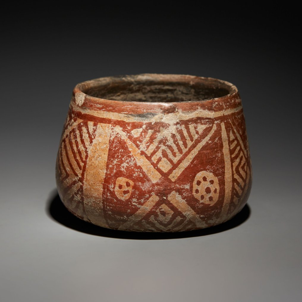 墨西哥西部纳亚里特州 Terracotta 碗。公元前 200 年 - 公元 200 年。高 6.5 厘米。西班牙进口许可证。 #1.1