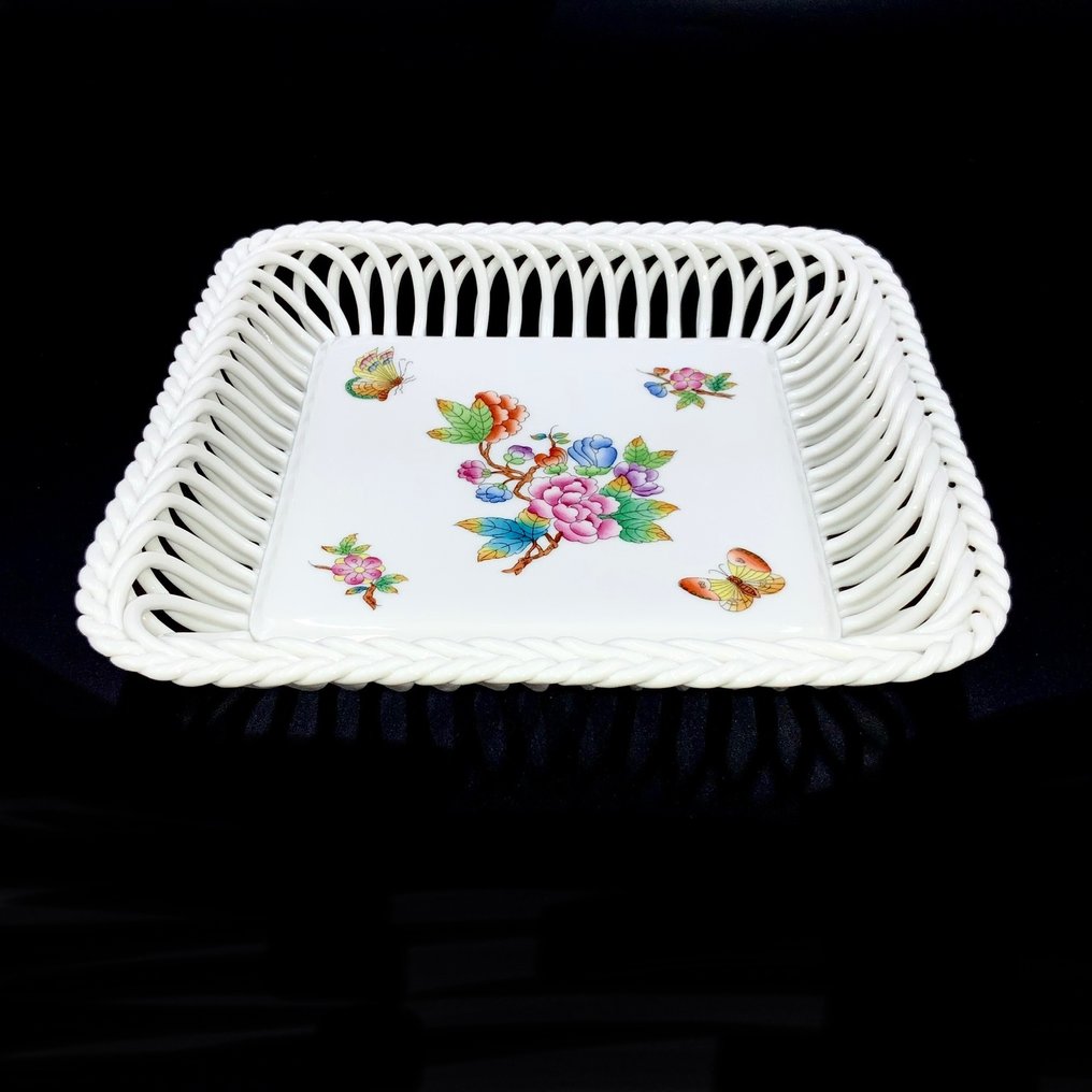Herend - Large Square Reticulated Vide Poche (19 cm) - "Queen Victoria" - Dish - Hand Painted Porcelain #1.1