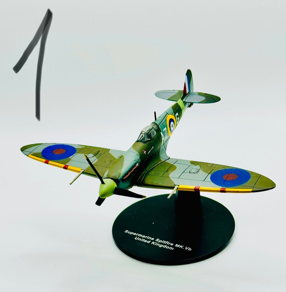 19 selection military Collection Fly story Diverse scale - Miniatura de avião  (19) #1.2
