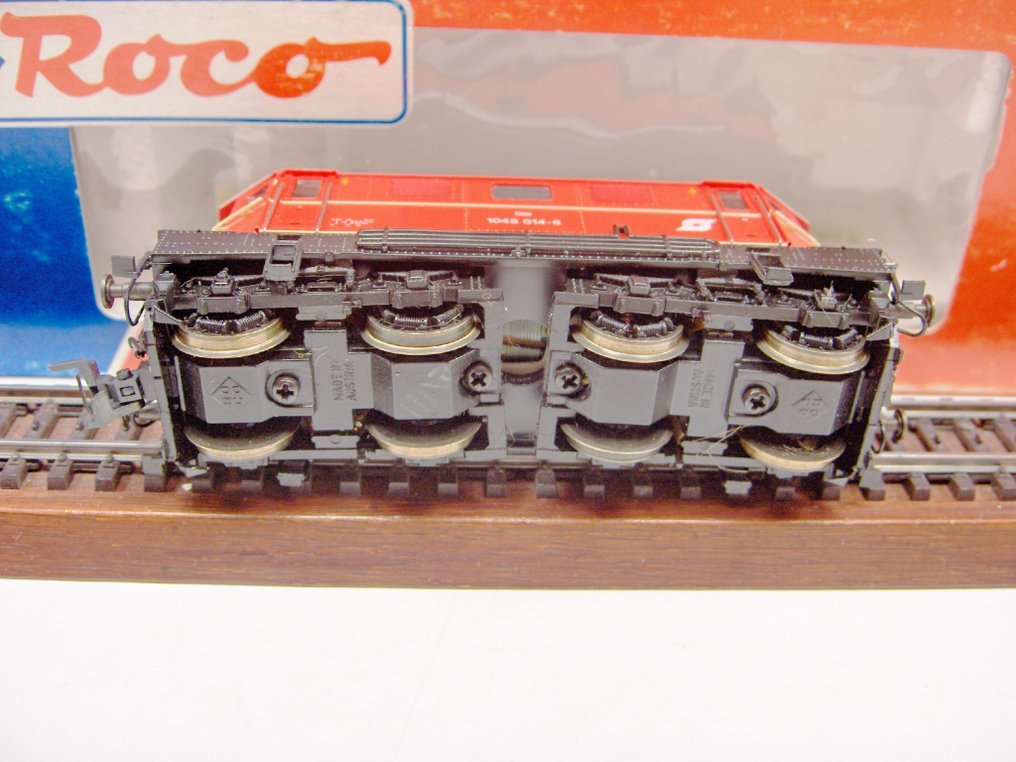 Roco H0 - 43700 - Locomotiva elétrica (1) - 1045 - ÖBB #3.1