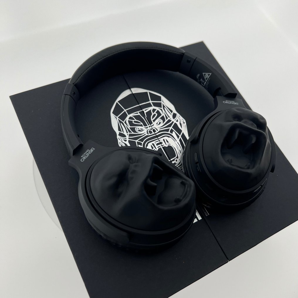 Richard Orlinski (1966) - Headphones King Kong (black) #3.2
