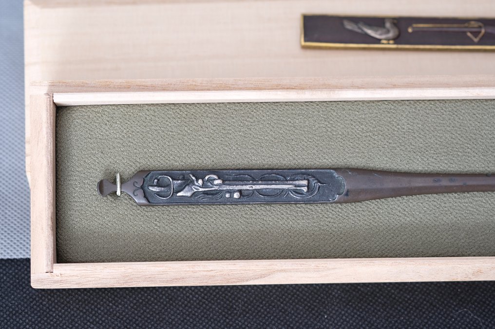 Sehr seltenes Kōgai aus einem Katana Koshirae „Japanisches Samurai-Luntenschlossgewehr“ - Japan - Edo-Zeit 江戸時代 #2.2