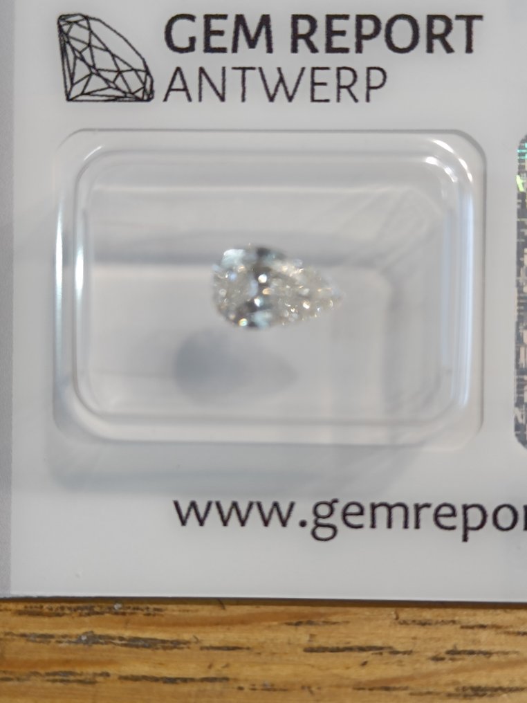 1 pcs Diamond  (Natural)  - 0.73 ct - Pear - I - SI2 - Gem Report Antwerp (GRA) #2.1