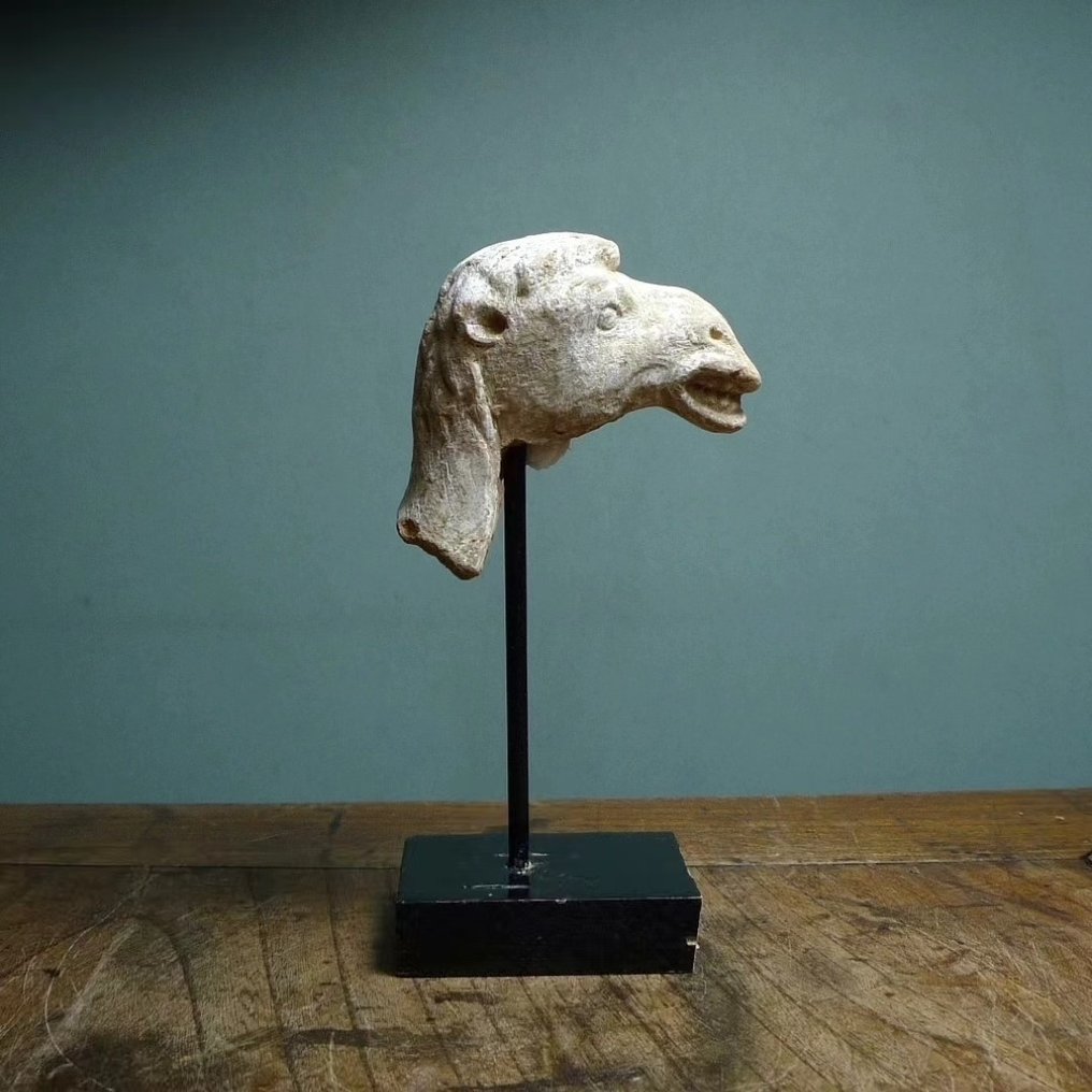 White pottery camel head - 8 cm #1.2