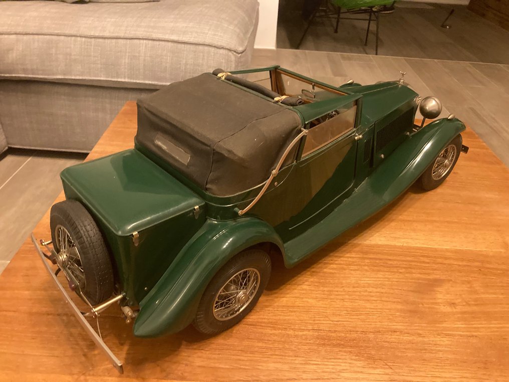 Pocher 1:8 - Voiture miniature - Rolls Royce Sedanca Coupé Phantom II 1932 #3.2