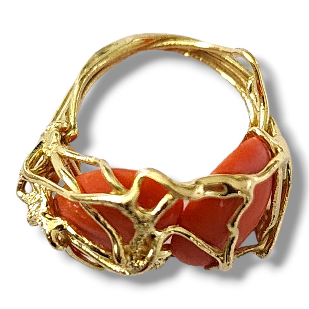 Ring Vintage Natural Coral 18K Yellow Gold Cocktail Ring #1.2