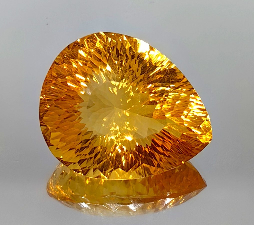 黄橙色 黄水晶 - 37.45 ct #1.1