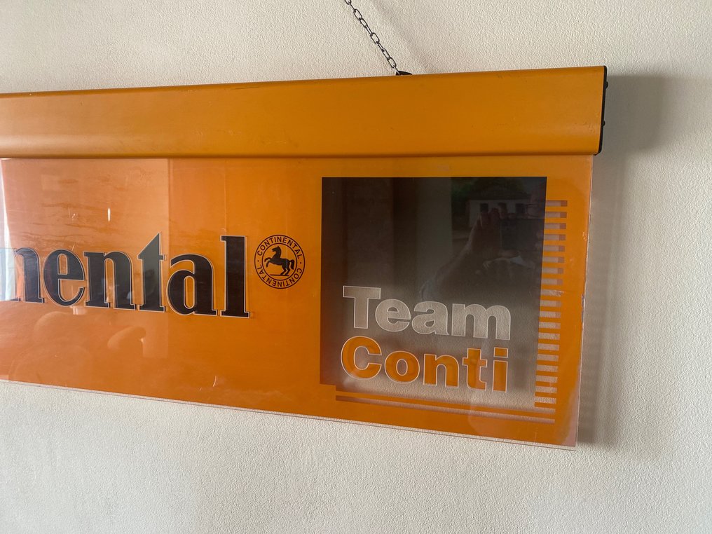 CONTINENTAL- Team Conti - 霓虹灯标志 - 有机玻璃 #3.1