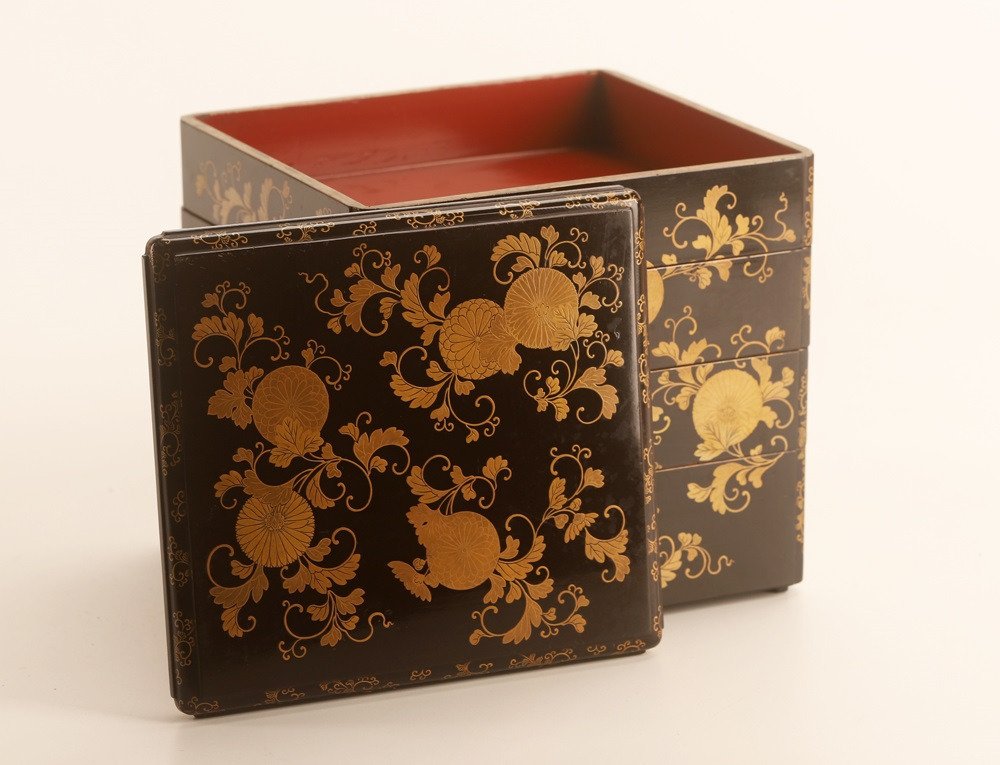 Κουτί - Πολύ φίνο jubako με χρυσάνθεμο σχέδιο maki-e - Ξύλο, Χρυσός #1.1