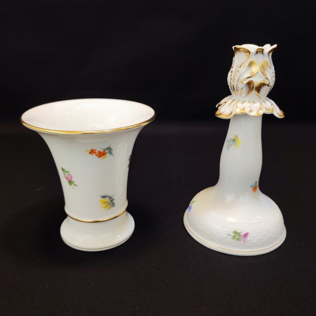 Herend - Naczynie do cienkiej świecy oraz wazon/wazon lejkowy Mille Fleurs (kwiaty rozproszone) 8905/MF i 6536/MF 15,0/10,0 cm (2) - Porcelana #1.1