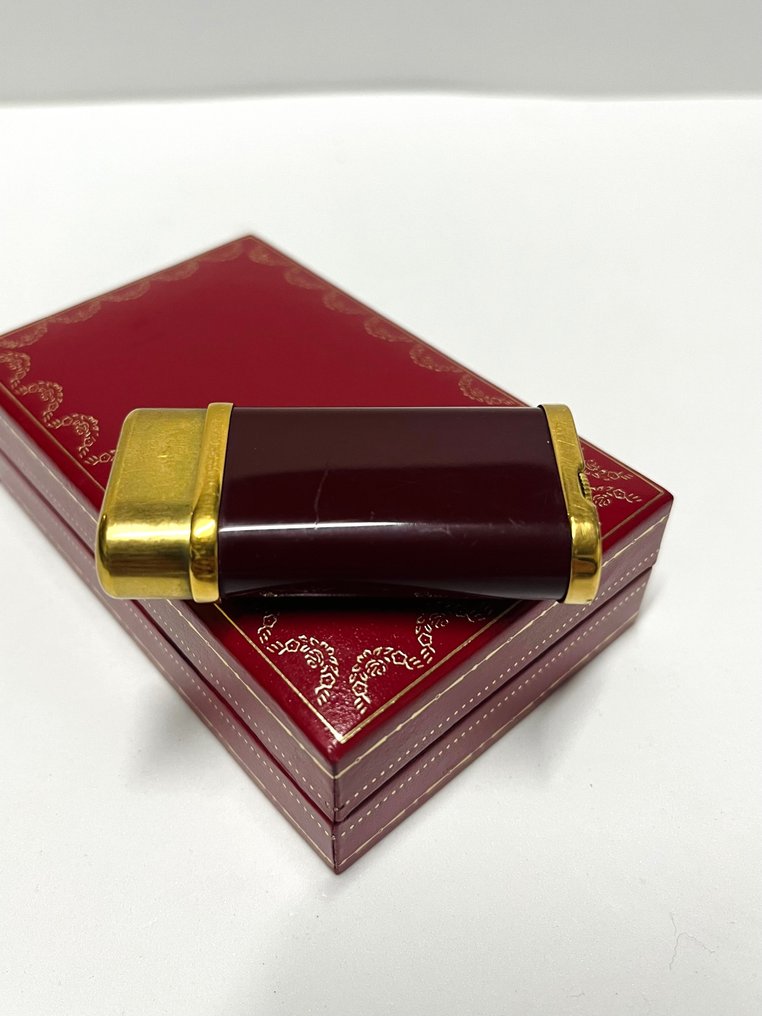 Cartier - Mini Gordon Oval Bordeaux - Lighter - Gullplattert, Lakk #1.2