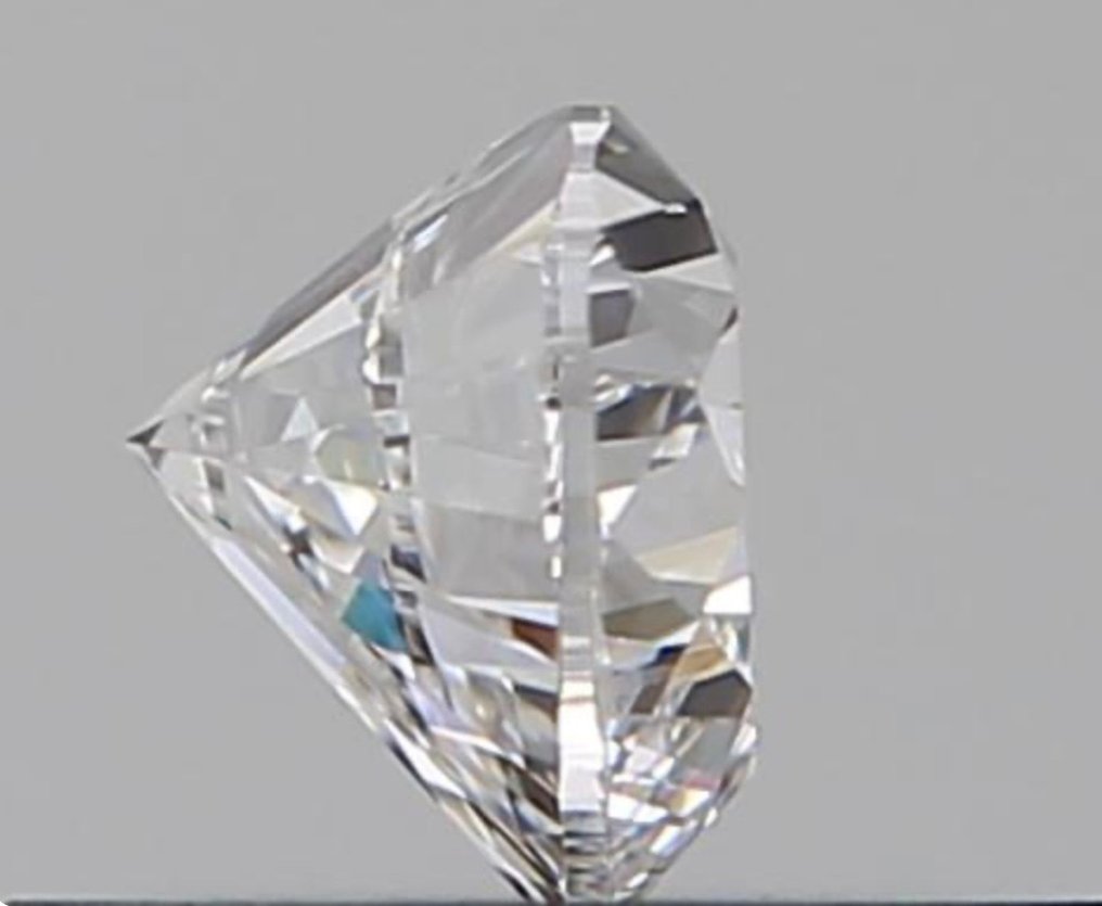 钻石 - 0.40 ct - 心形, 明亮型 - E - VS2 轻微内含二级 #3.1