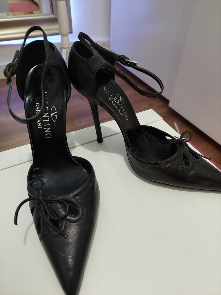 Valentino - Heeled shoes - Size: Shoes / EU 38 #1.2