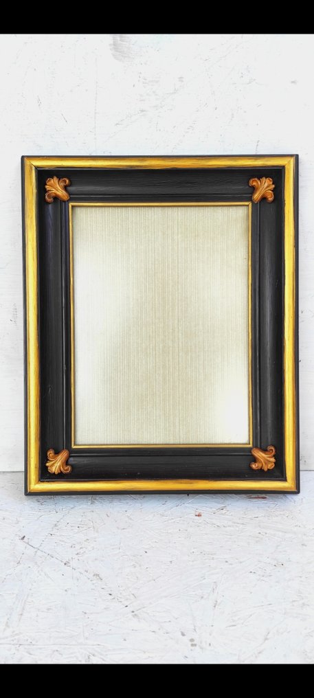 Frame  - Wood, stucco, plaster #1.1