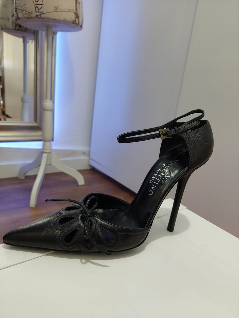 Valentino - Sarkas cipő - Méret: Shoes / EU 38 #1.1
