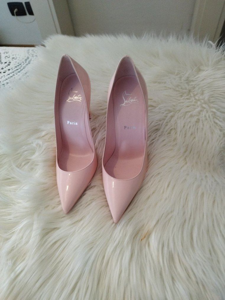 Louboutin rosa cipria hotsell