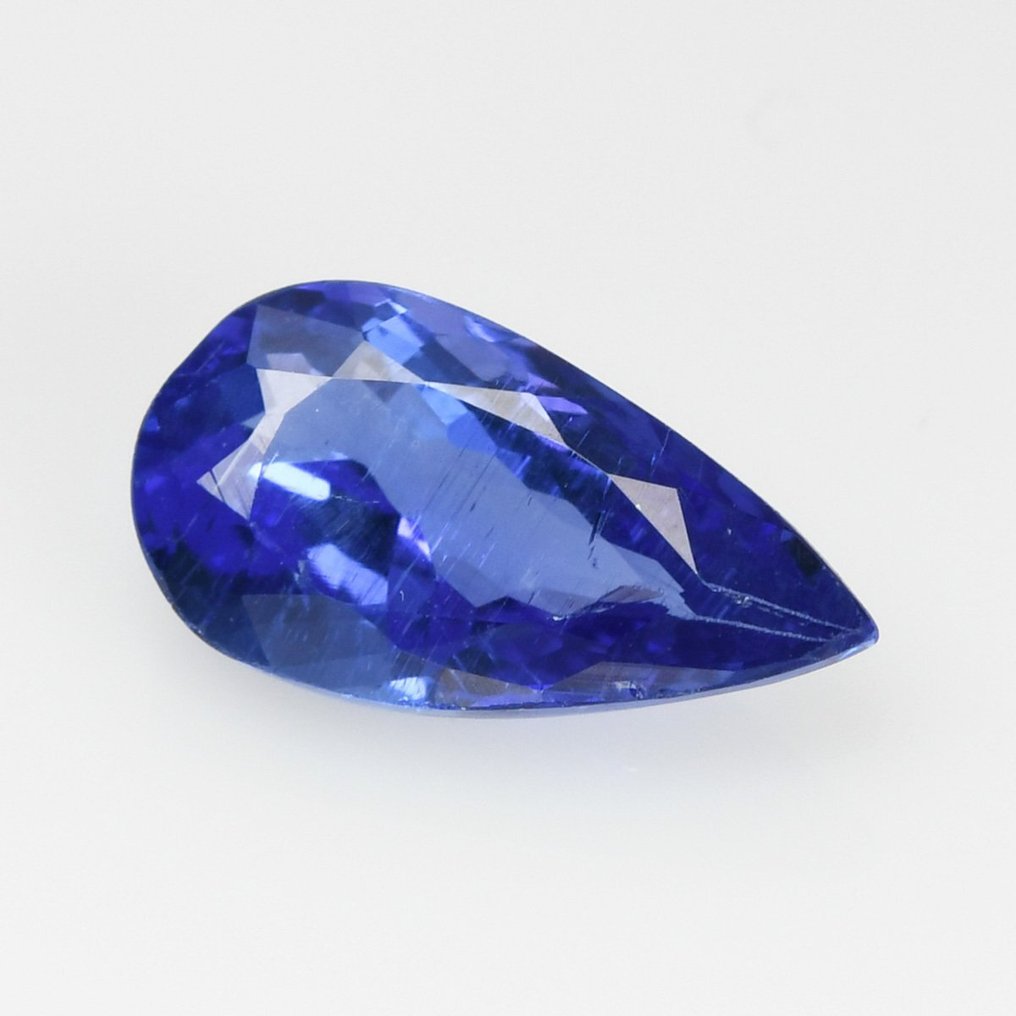 1 pcs Azul Violeta Vívido/Profundo
Grau de qualidade de cor Qualidade de cor fina Tanzanita - 2.36 ct #1.1