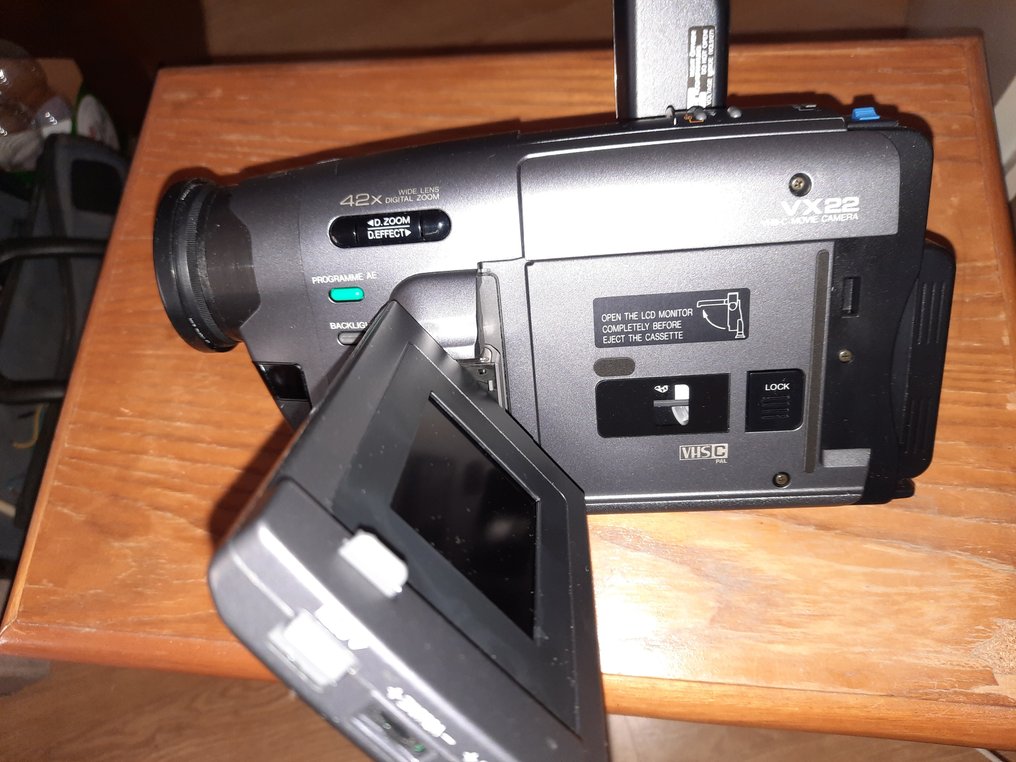 Panasonic NV-VX22EG Analogowa kamera wideo #1.1