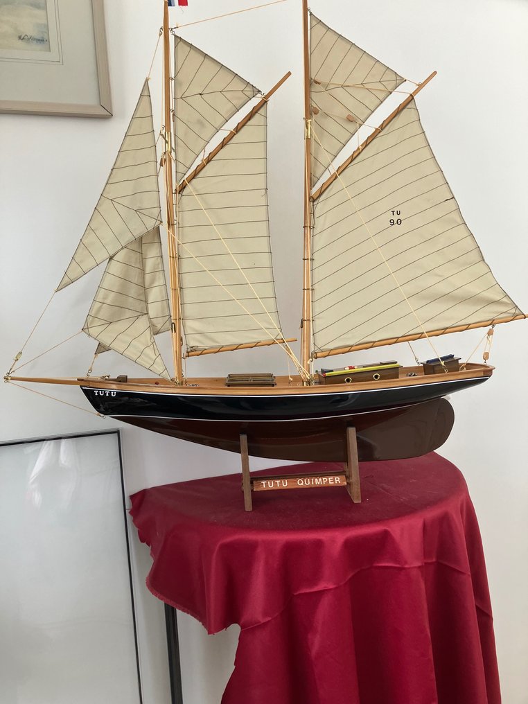Segelyacht Tutu aus Quimper (Frankreich) 94 cm - Holz #1.1