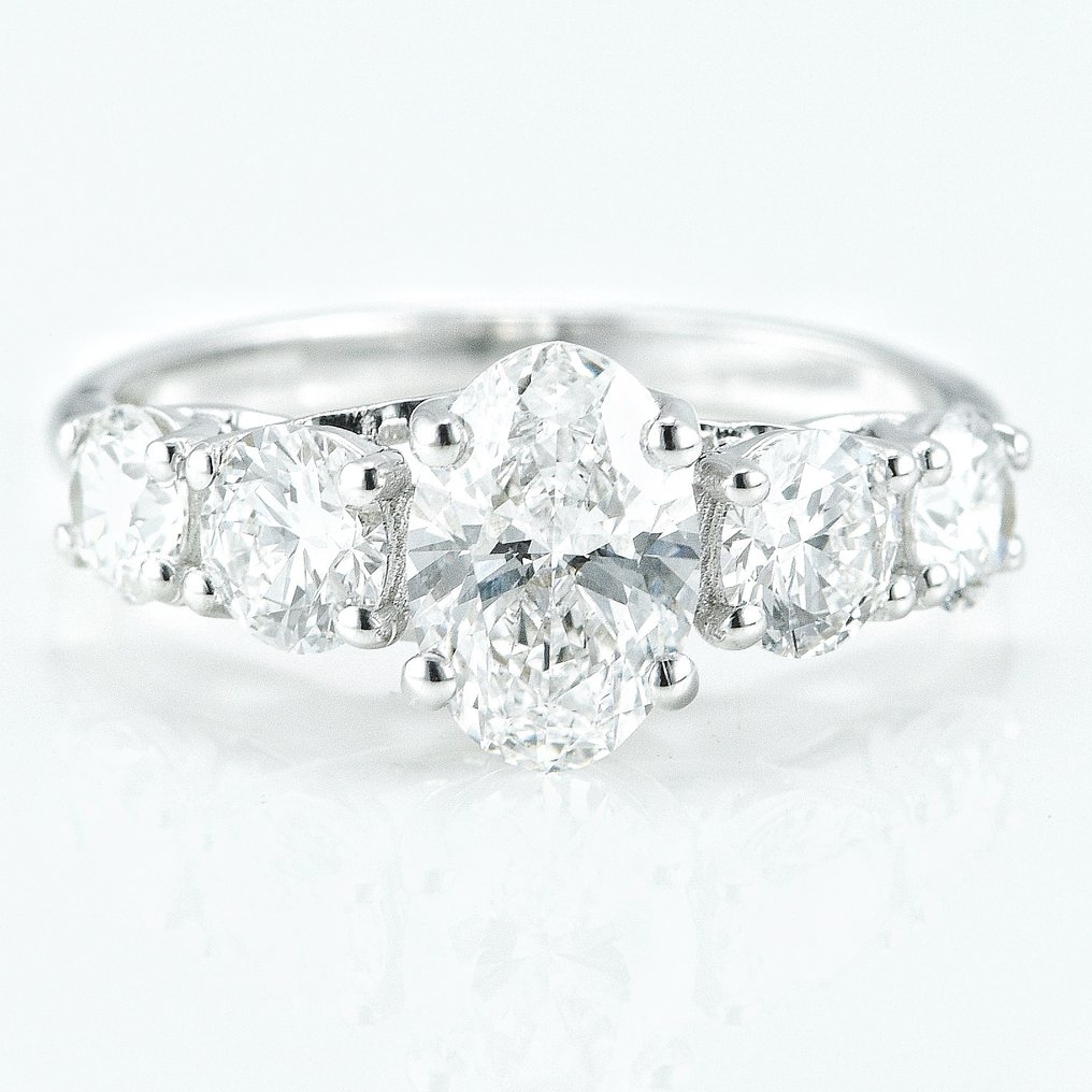 Ring - 14 karat Hvitt gull -  2.78ct. tw. Diamant  (Lab-dyrket) - Diamant - Fem steins ring #1.1