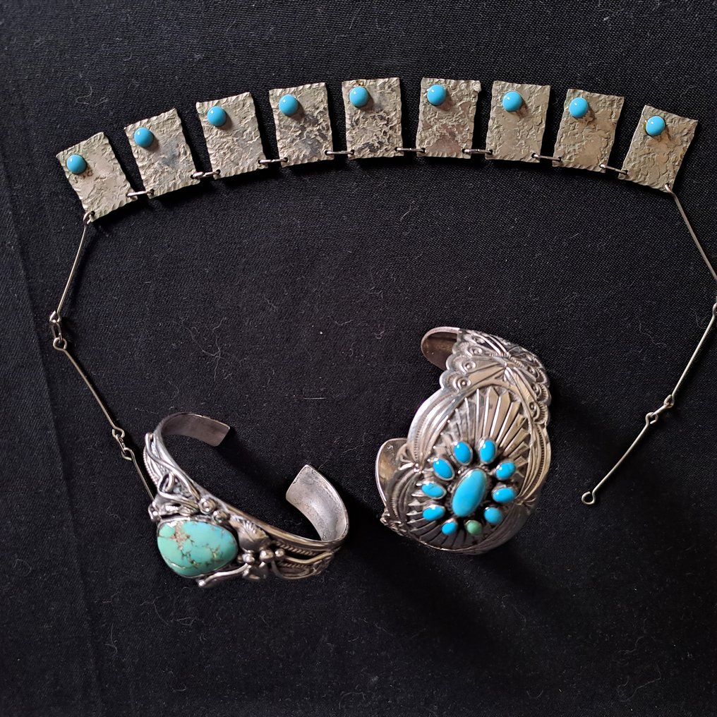 trois bijoux amérindiens - R. Wylie - Navajo - États-Unis #2.1