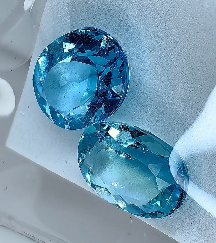 2 pcs  Topacio  - 27.74 ct - Instituto Gemólogico Español (IGE) #2.1