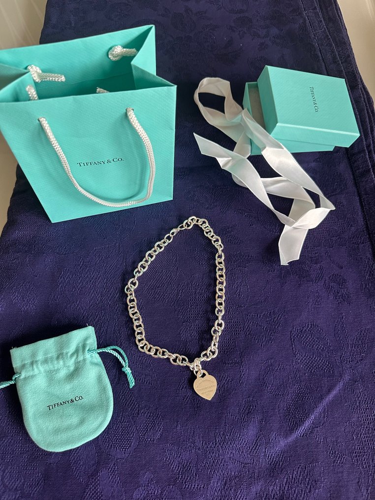 Tiffany & Co. - Halskjede med anheng - chain link heart Sølv #1.2