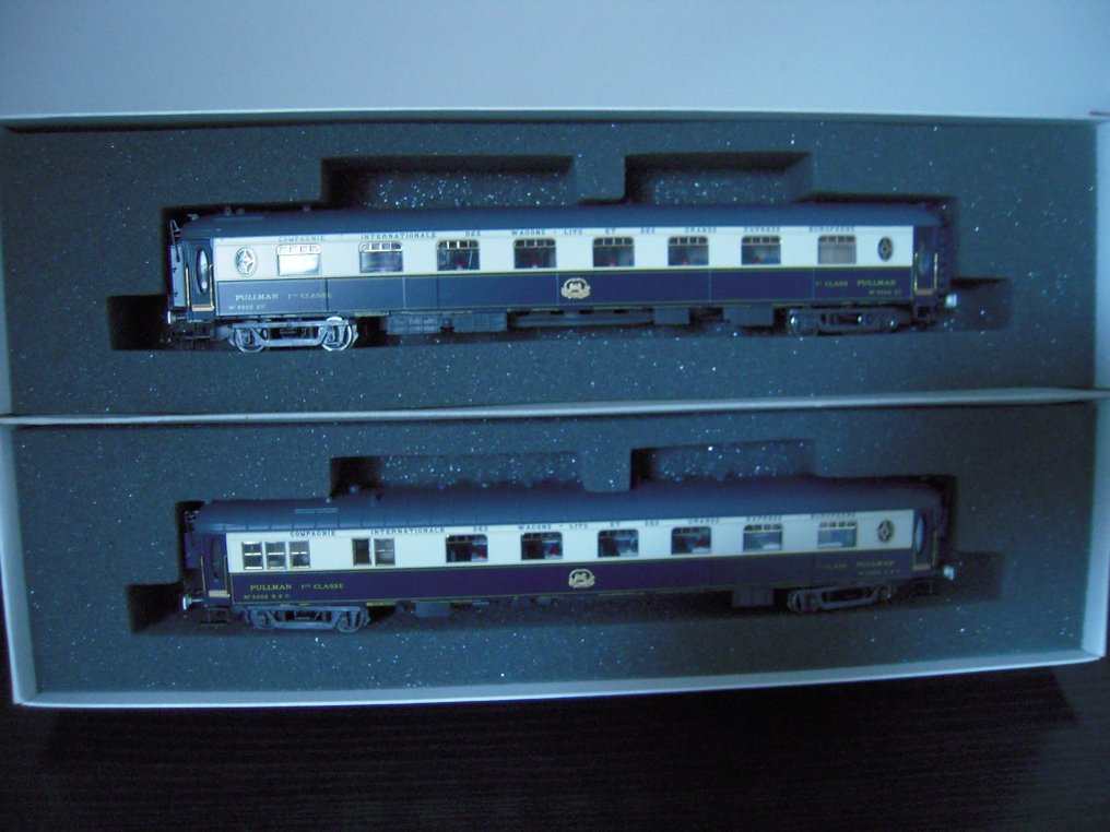 Rivarossi H0 - 3533 - Model train passenger carriage set (1) - 2 Pullman cars - CIWL #1.1