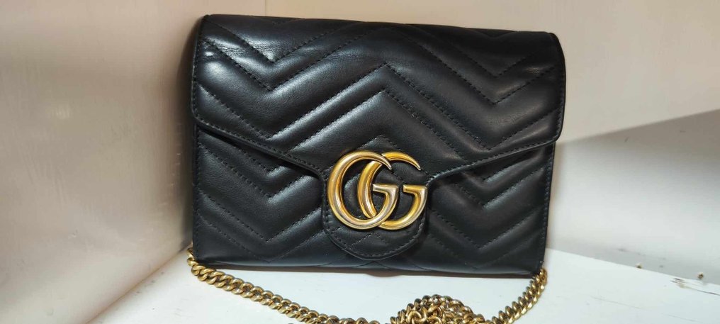 Gucci - Mini borsa marmont GG in pelle matelassé - Crossbody-Bag #1.1