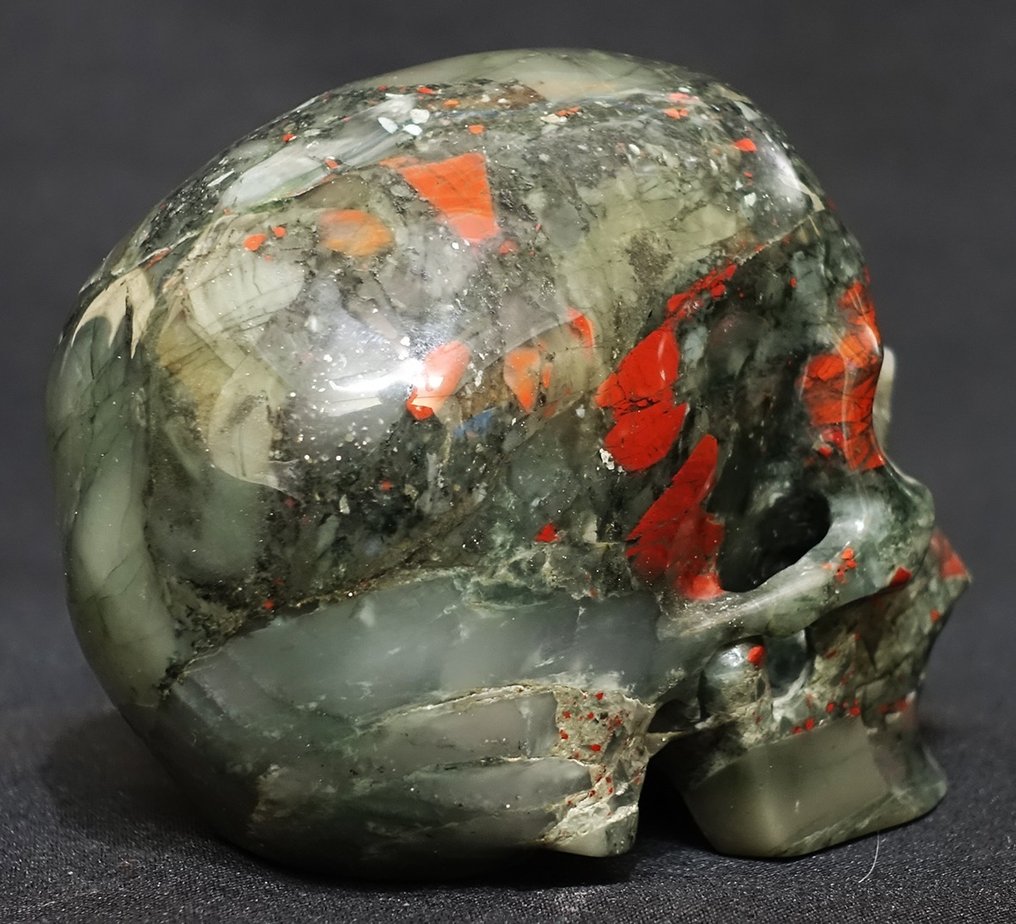 Crânio Esculpido em Cristal de Sangue Vermelho Africano - Série Super Realista - Altura: 131 mm - Largura: 102 mm- 1360 g #3.2