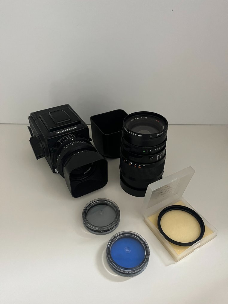 Carl Zeiss, Hasselblad 2000FC + Carl Zeiss Planar 80mm + Sonnar 150mm + acc. | 120 / medium format camera #2.1