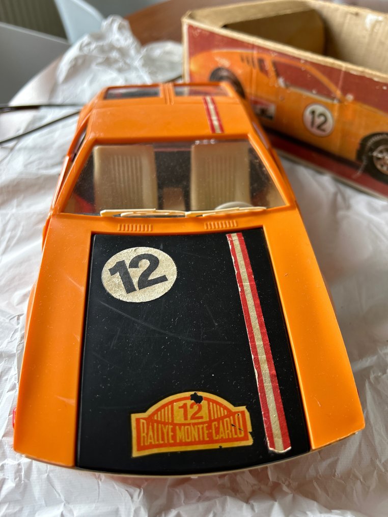 Piko Spielwaren (GDR)  - Carro de brincar Mangusta De Tomaso - 1960-1970 - Alemanha #3.2