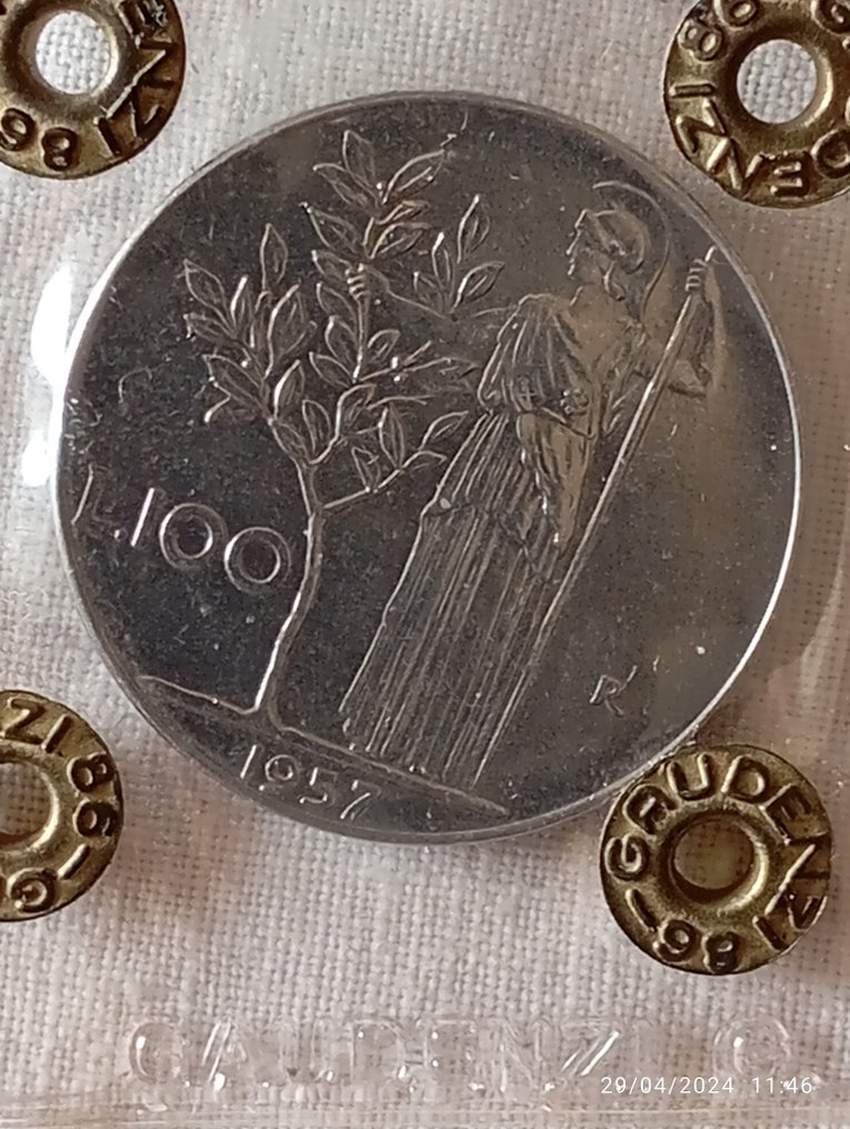 Włochy, Republika Włoska. 100 Lire 1957 #1.2