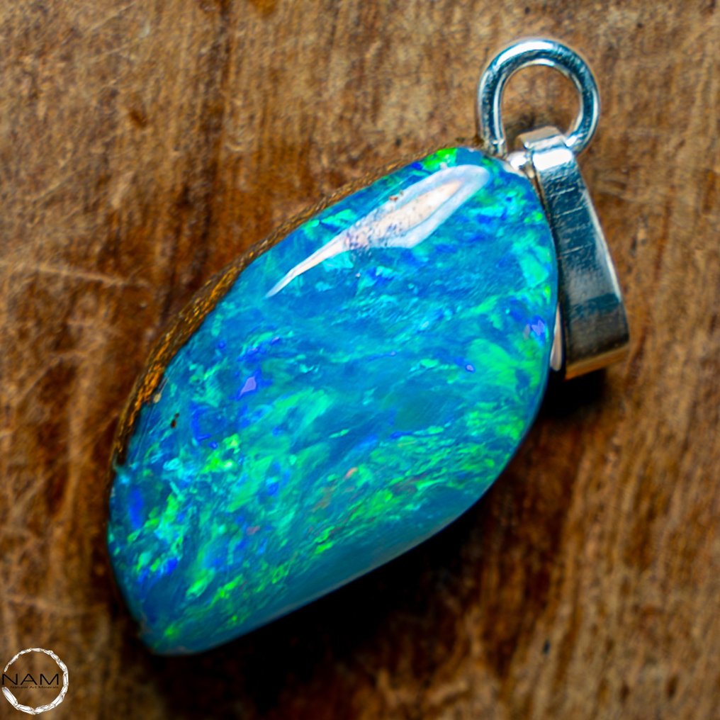 Sällsynt naturligt polerad boulder opal hängsmycke 8,7 ct- 1.74 g #2.1