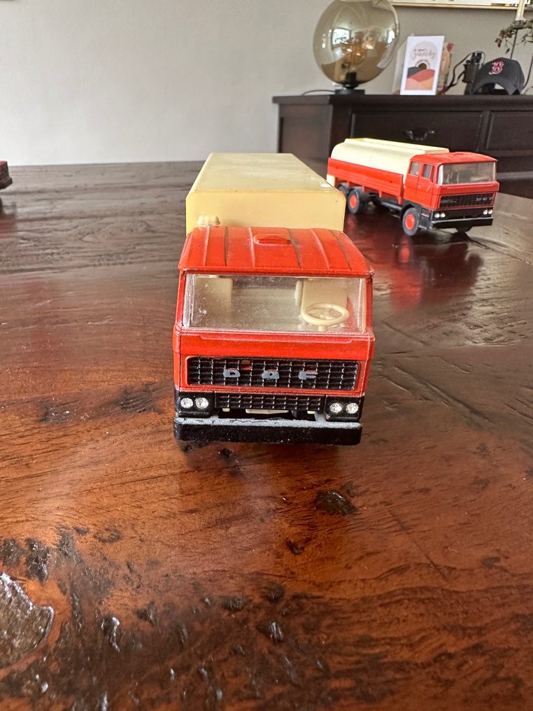 1:50 - Camion miniature  (7) - DAF "Daf Trucks" #3.2